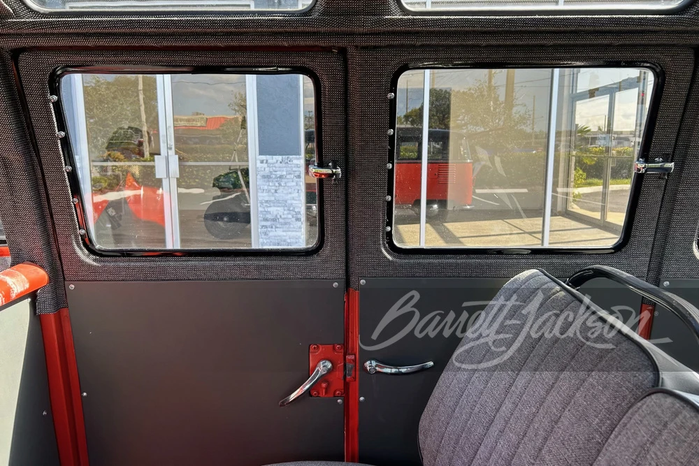 1958 Volkswagen Split-Window Bus - Image 9 of 11