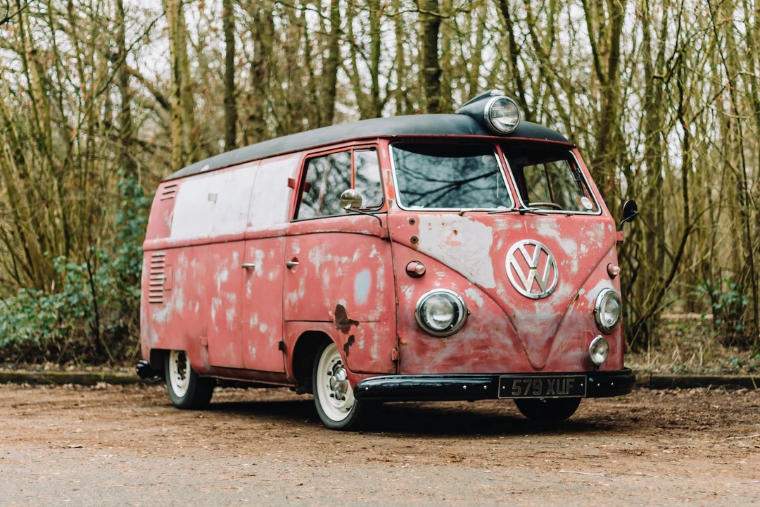 1958 Volkswagen Split-Window Bus - Image 2 of 31