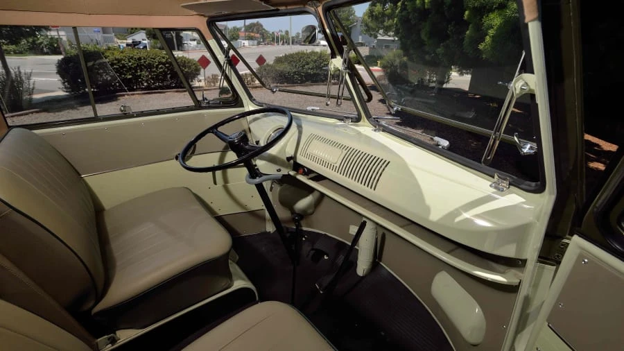 1958 Volkswagen Split-Window Bus - Image 5 of 12