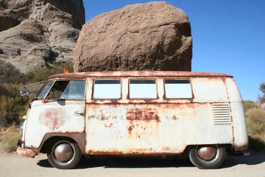 1958 Volkswagen Split-Window Bus - Image 2 of 9