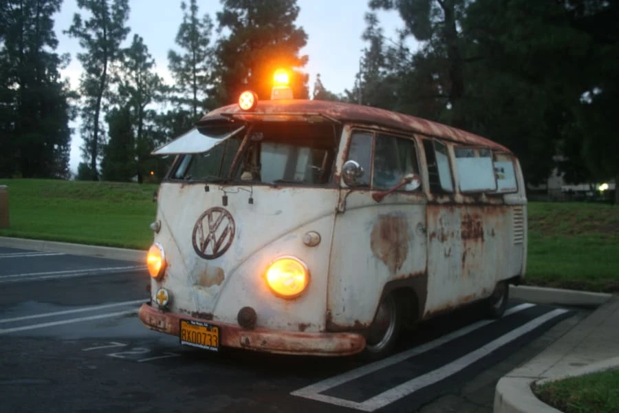 1958 Volkswagen Split-Window Bus - Image 8 of 9