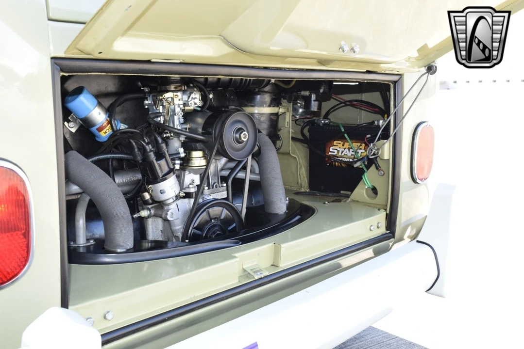 1958 Volkswagen Split-Window Bus - Image 18 of 21