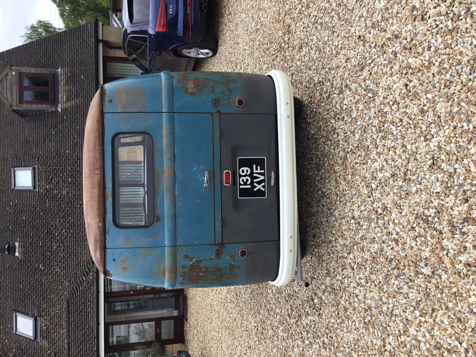 1958 Volkswagen Split-Window Bus - Image 4 of 13
