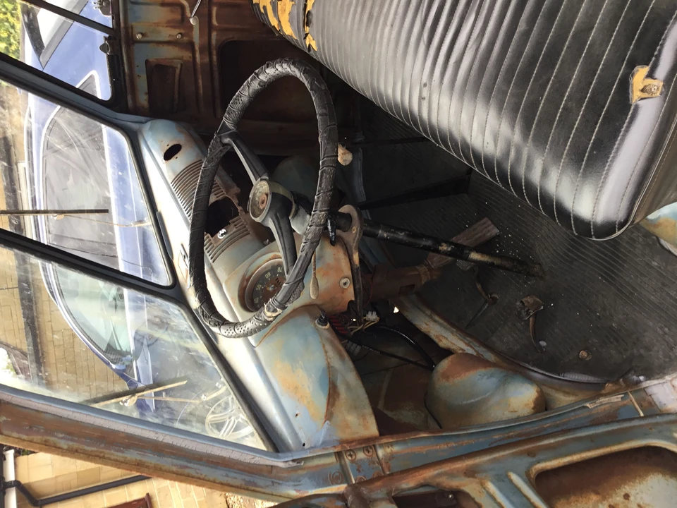 1958 Volkswagen Split-Window Bus - Image 5 of 13