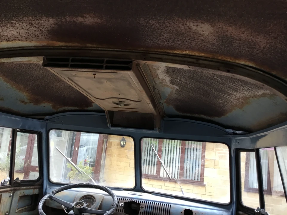 1958 Volkswagen Split-Window Bus - Image 9 of 13