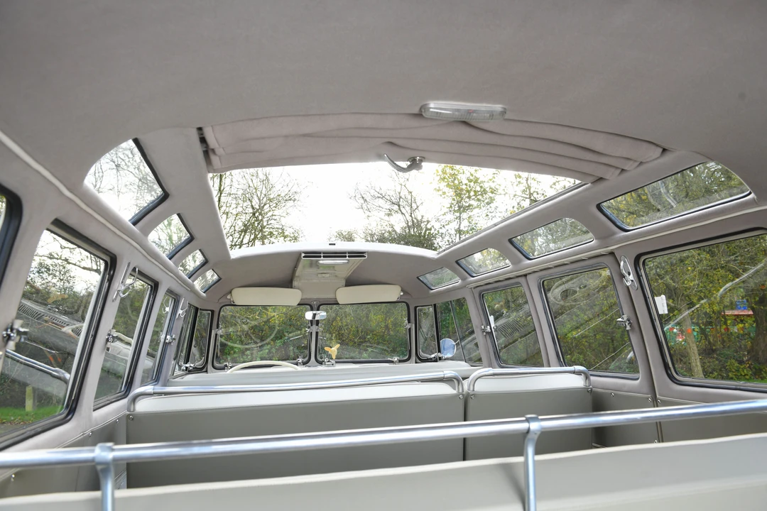 1958 Volkswagen Split-Window Bus - Image 10 of 31