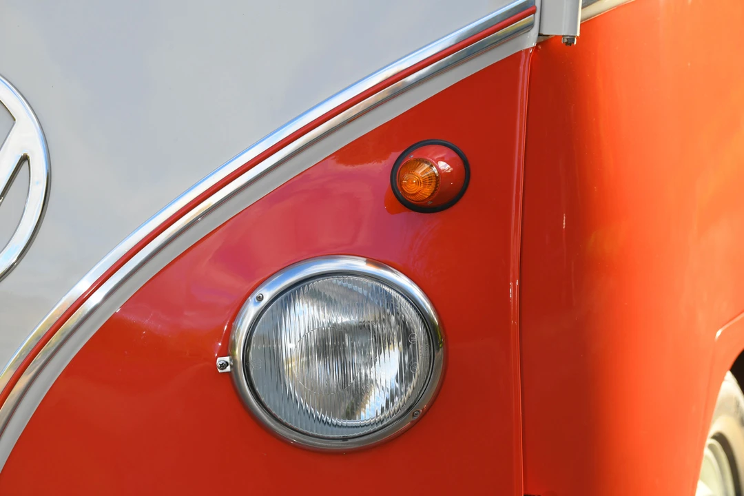1958 Volkswagen Split-Window Bus - Image 21 of 31
