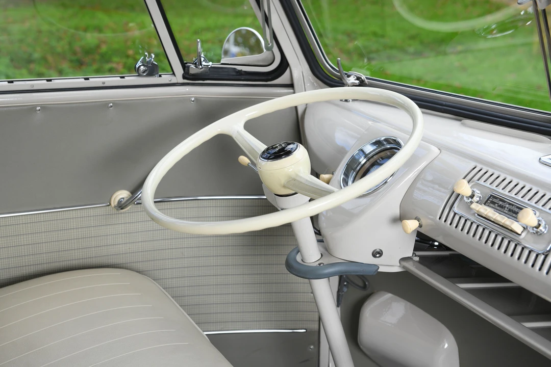 1958 Volkswagen Split-Window Bus - Image 27 of 31