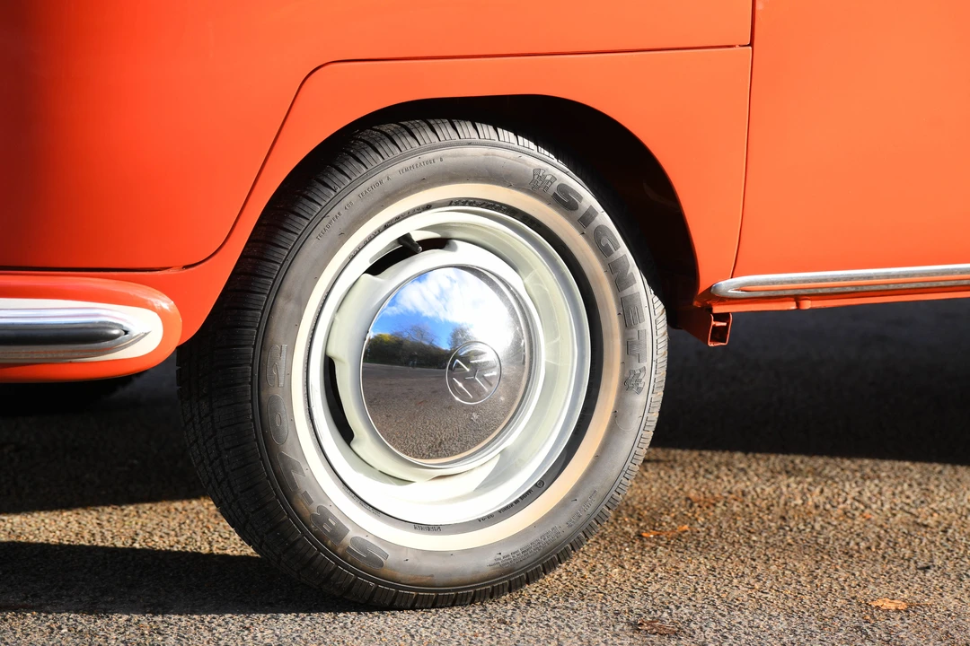 1958 Volkswagen Split-Window Bus - Image 29 of 31