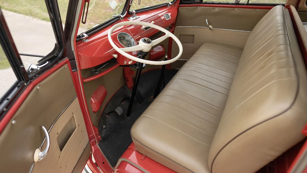1958 Volkswagen Split-Window Bus - Image 10 of 31