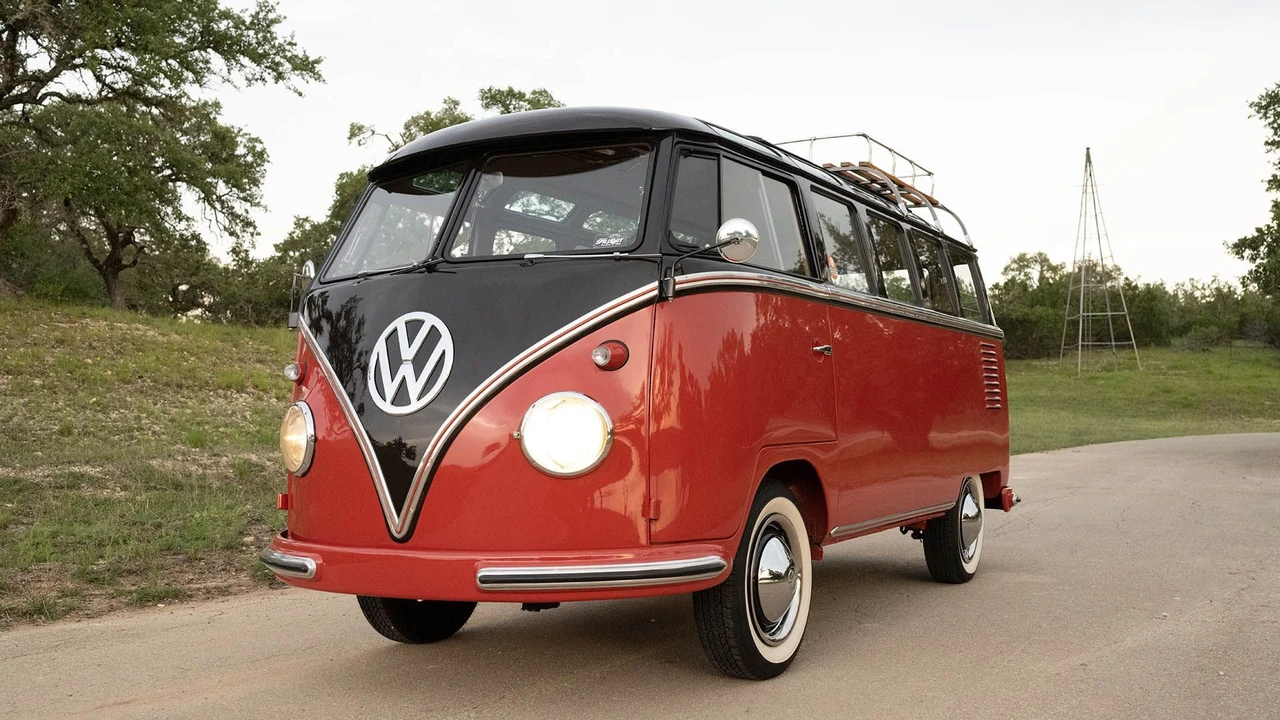 1958 Volkswagen Split-Window Bus - Image 14 of 31