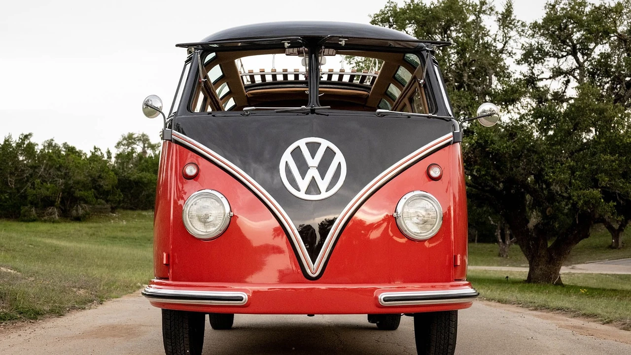 1958 Volkswagen Split-Window Bus - Image 23 of 31