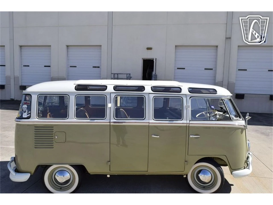 1958 Volkswagen Split-Window Bus - Image 15 of 31