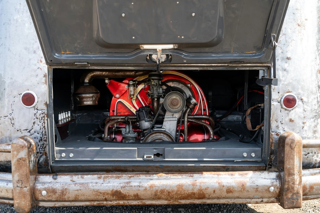 1958 Volkswagen Split-Window Bus - Image 6 of 21