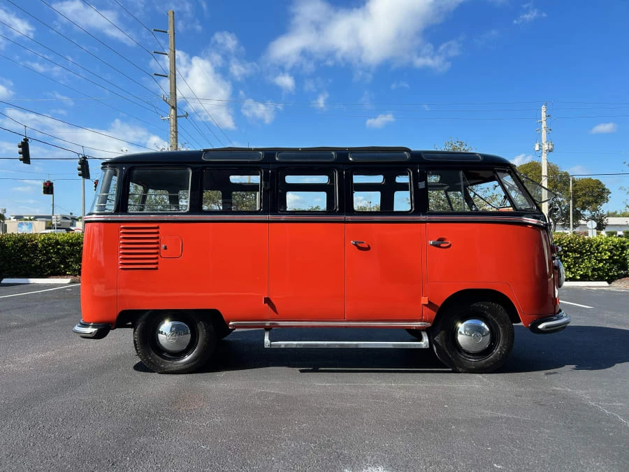 1958 Volkswagen Split-Window Bus - Image 6 of 17