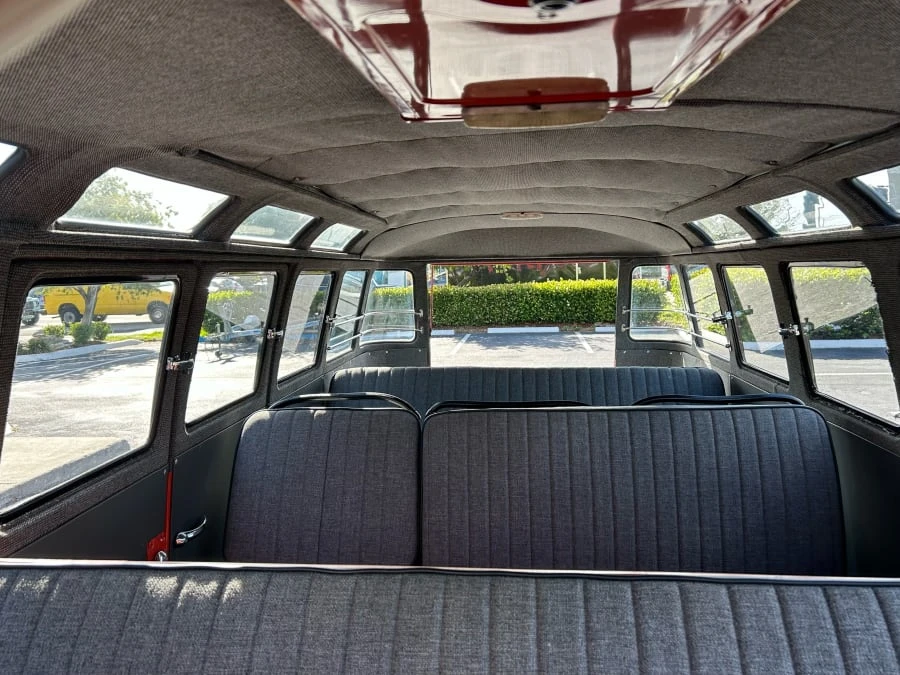 1958 Volkswagen Split-Window Bus - Image 10 of 17