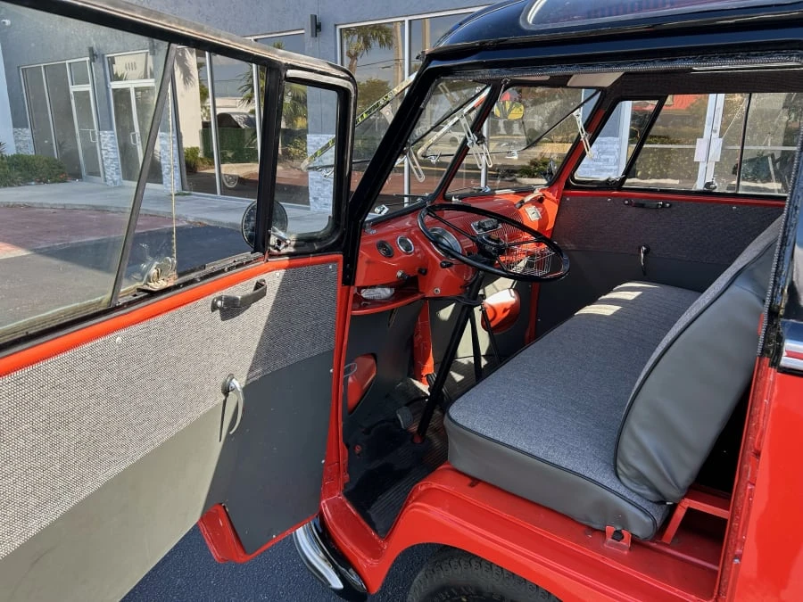 1958 Volkswagen Split-Window Bus - Image 16 of 17