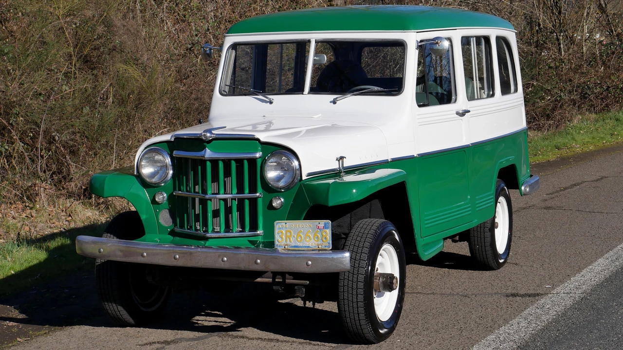 1958 Willys Jeep Wagon - Image 8 of 31