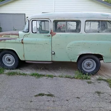 1958 Plymouth Barracuda
