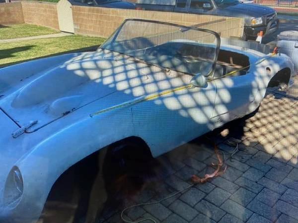 1958 Parts & Memorabilia Bodywork - Image 2 of 15