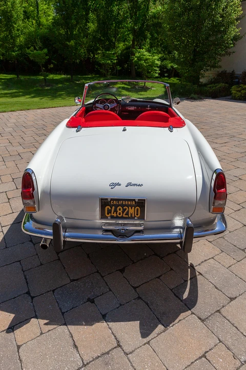 1959 Alfa Romeo 102-Series 2000 - Image 17 of 31