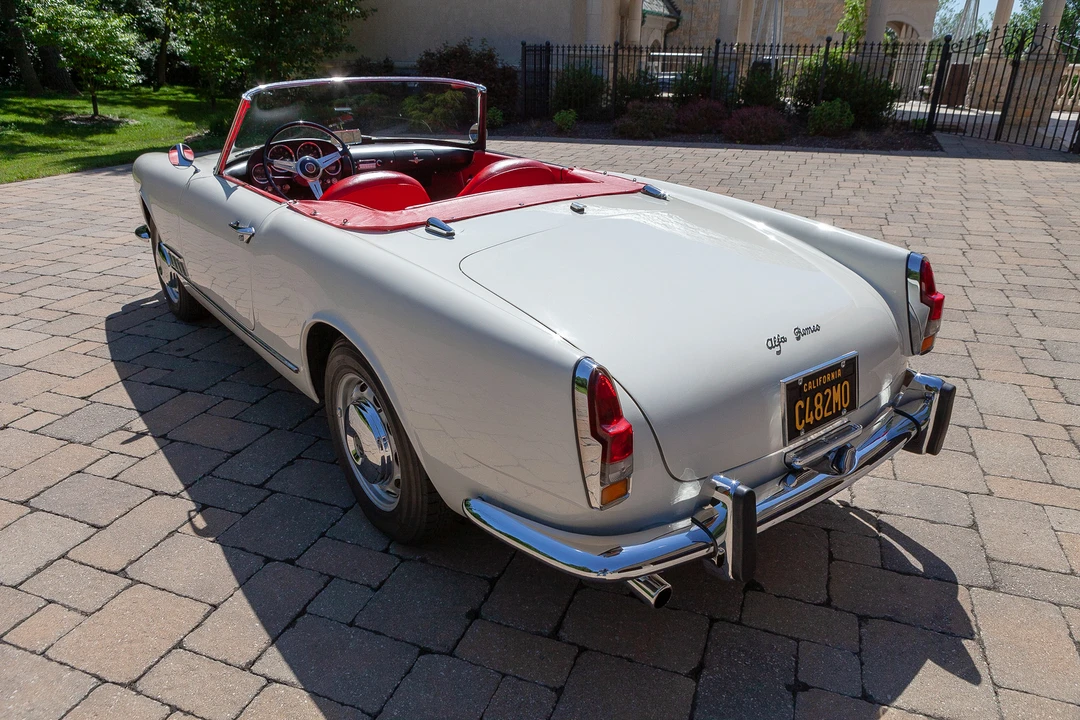 1959 Alfa Romeo 102-Series 2000 - Image 15 of 31