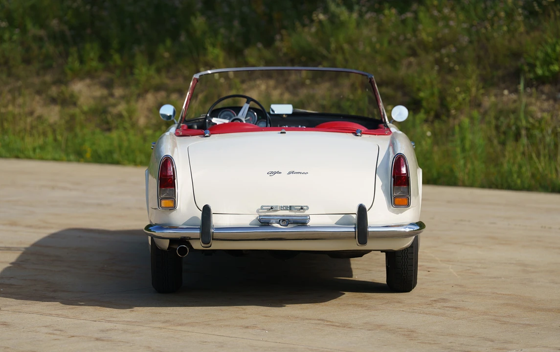 1959 Alfa Romeo 102-Series 2000 - Image 4 of 18