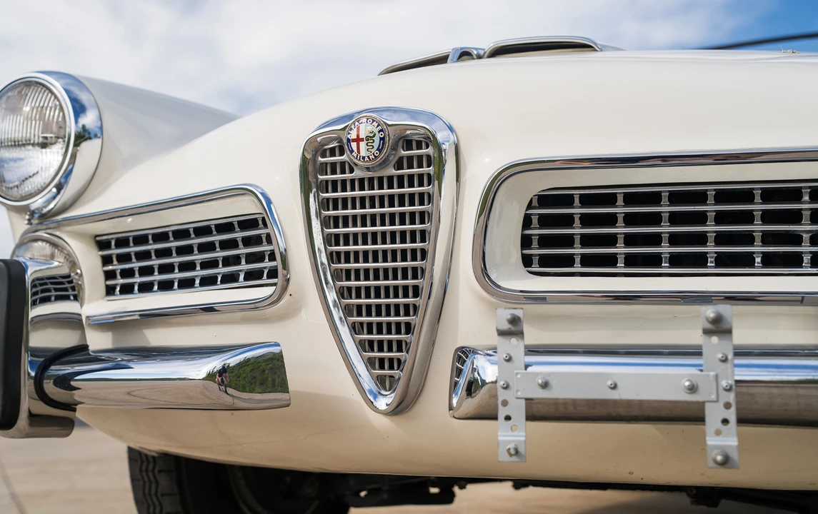 1959 Alfa Romeo 102-Series 2000 - Image 11 of 18