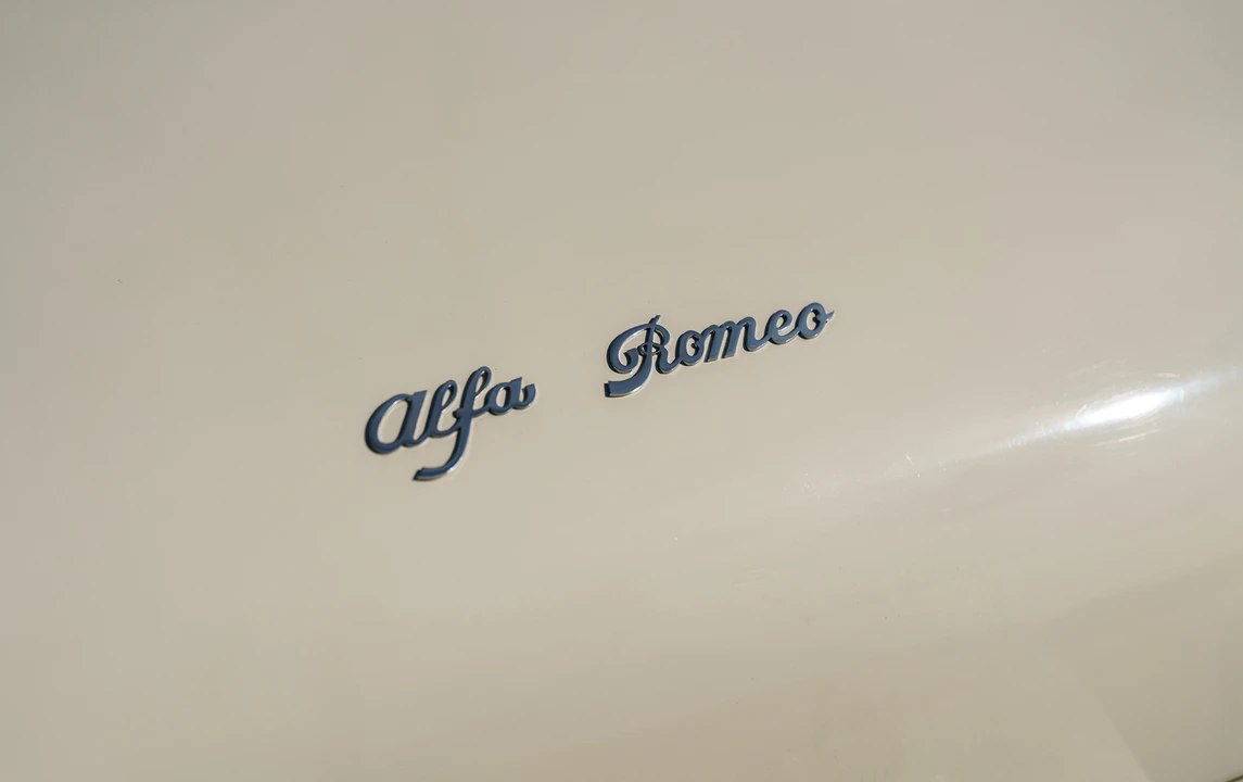 1959 Alfa Romeo 102-Series 2000 - Image 18 of 18