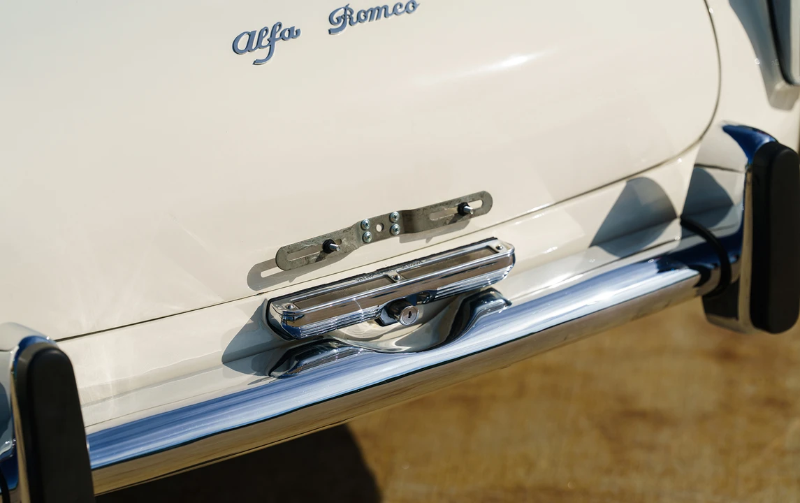 1959 Alfa Romeo 102-Series 2000 - Image 17 of 18