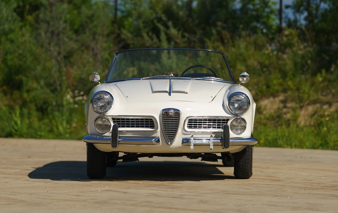 1959 Alfa Romeo 102-Series 2000 - Image 10 of 18