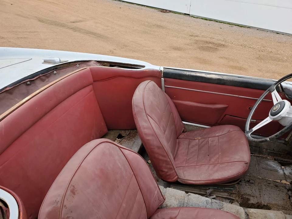 1959 Alfa Romeo 102-Series 2000 - Image 16 of 31
