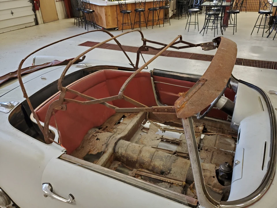 1959 Alfa Romeo 102-Series 2000 - Image 12 of 31