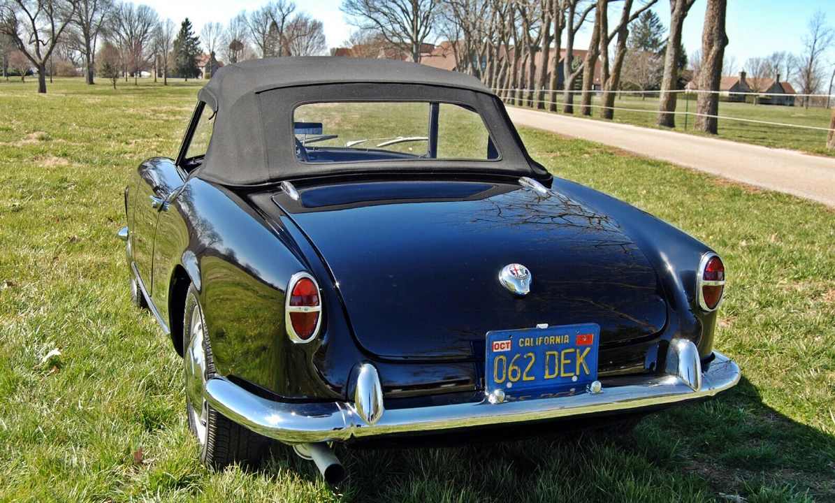 1959 Alfa Romeo Giulietta - Image 20 of 31