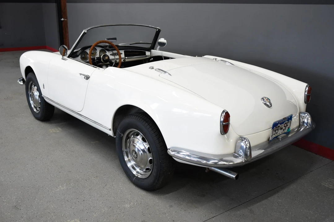 1959 Alfa Romeo Giulietta - Image 12 of 31