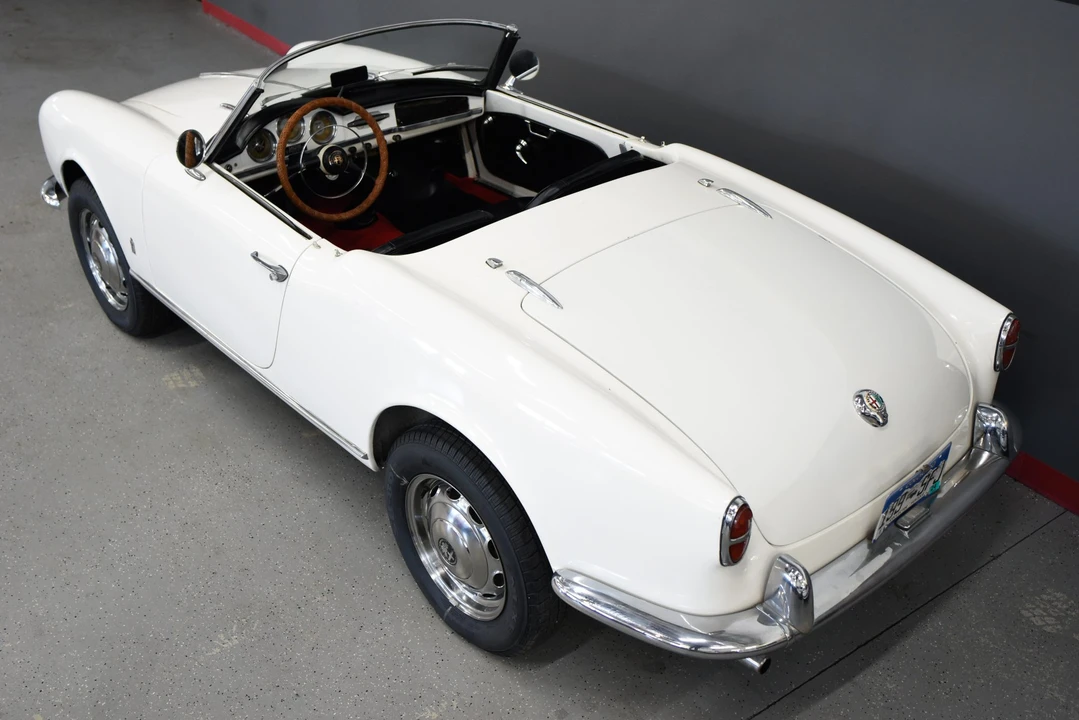 1959 Alfa Romeo Giulietta - Image 14 of 31