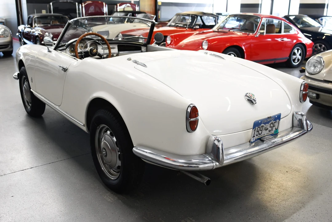 1959 Alfa Romeo Giulietta - Image 15 of 31