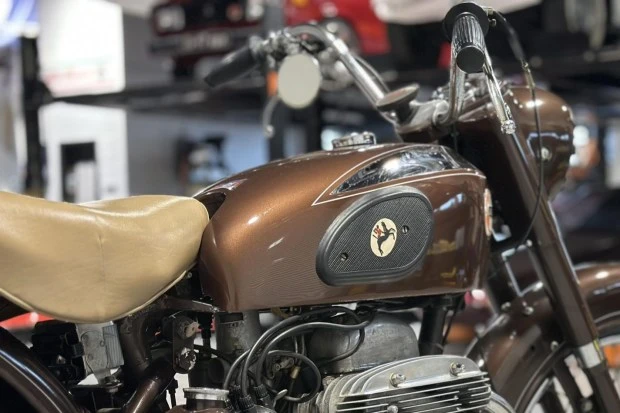 1959 Ariel Motorcycles - Image 4 of 6
