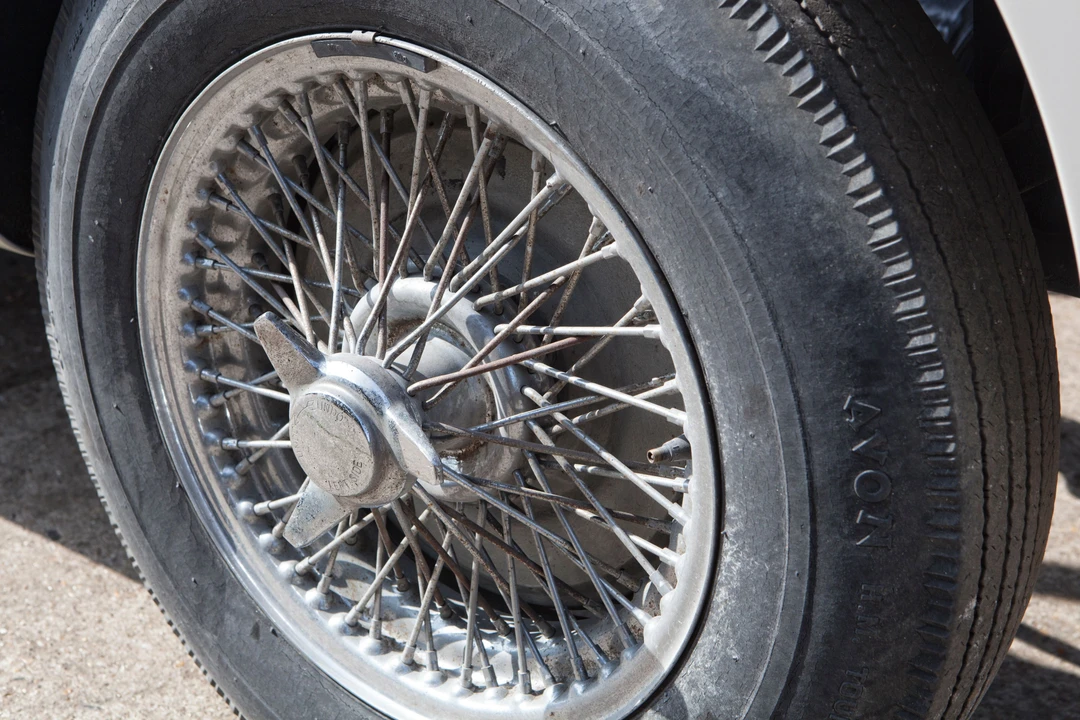1959 Aston Martin DB1 & DB2 & DB2/4 & DB Mark III - Image 15 of 16