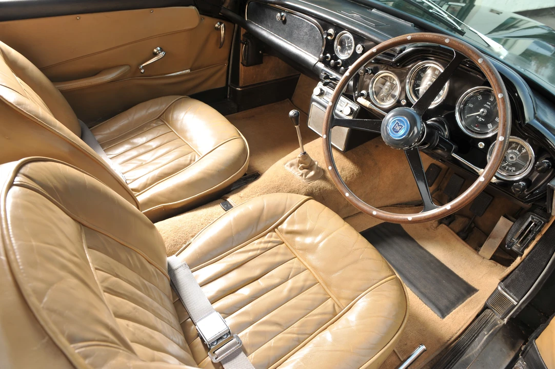 1959 Aston Martin DB4 - Image 2 of 8