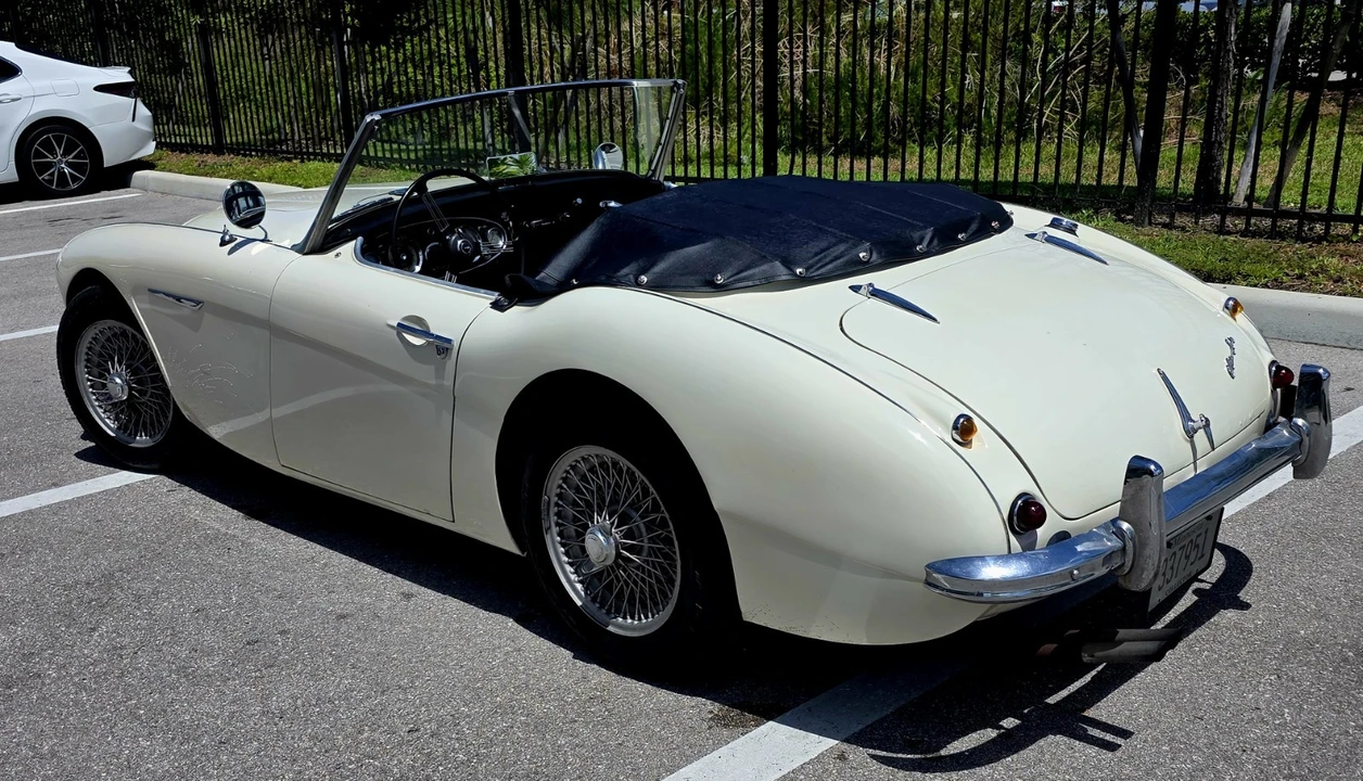 1959 Austin-Healey 100-6 - Image 2 of 15