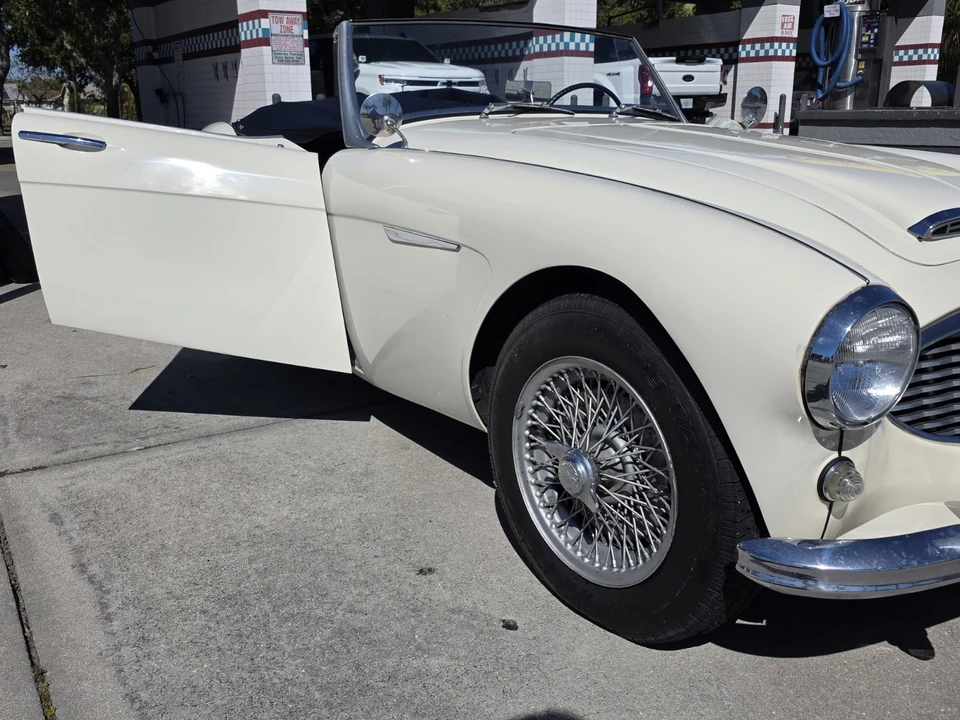 1959 Austin-Healey 100-6 - Image 14 of 15