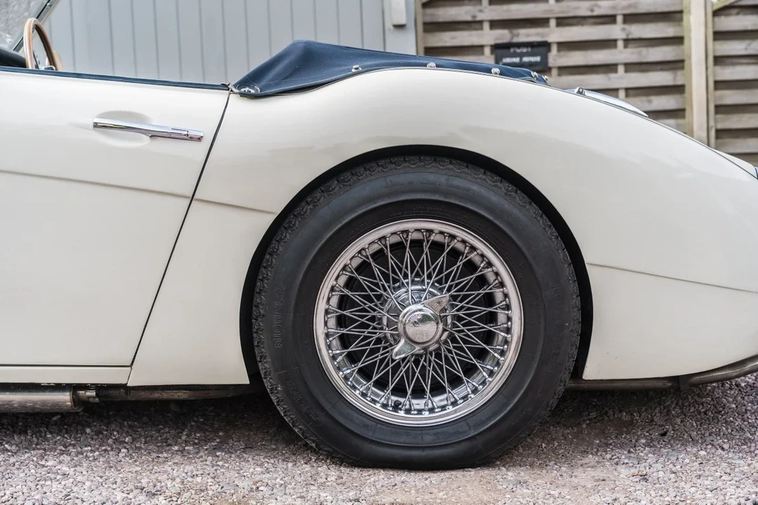 1959 Austin-Healey 100-6 - Image 18 of 31