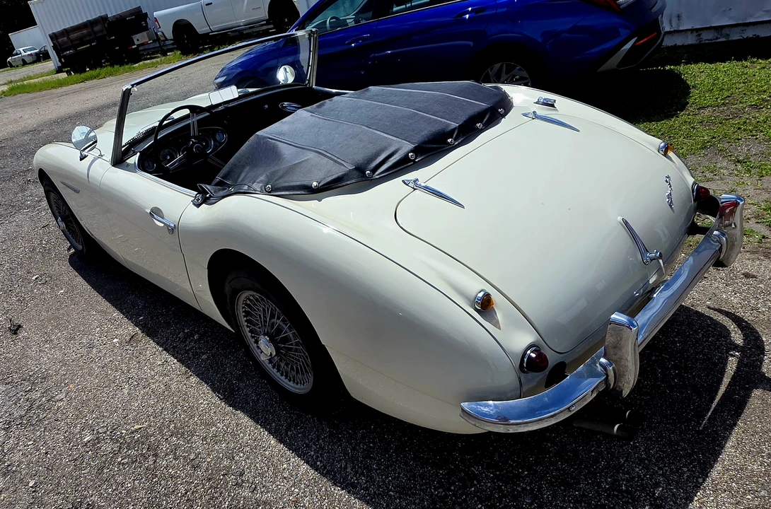 1959 Austin-Healey 100-6 - Image 6 of 31