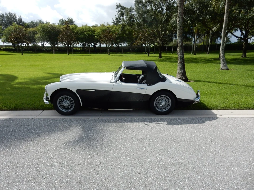 1959 Austin-Healey 100-6 - Image 4 of 31
