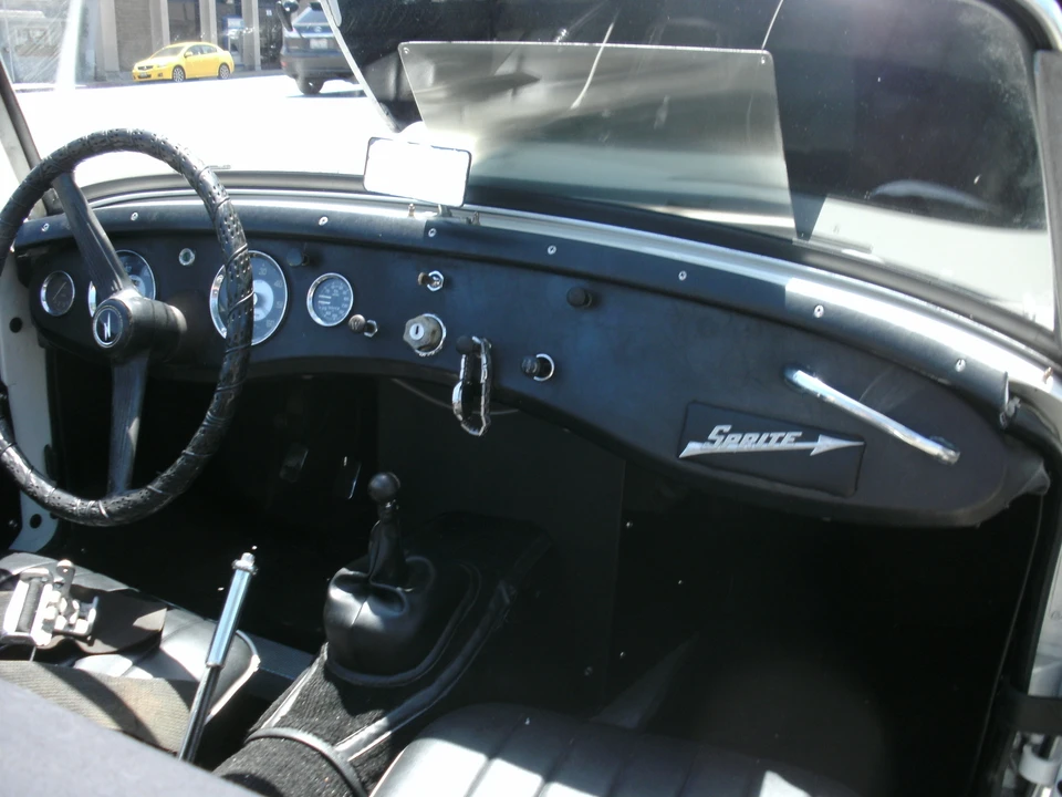 1959 Austin-Healey Sprite Mark I - Image 24 of 31