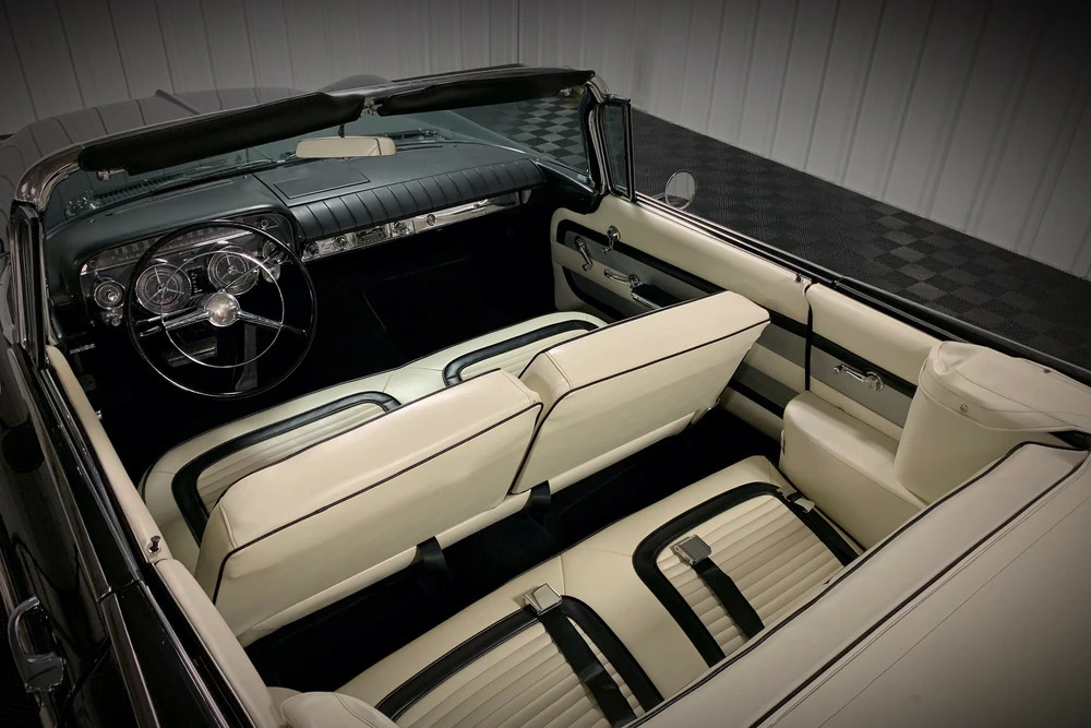 1959 Buick Invicta - Image 4 of 6