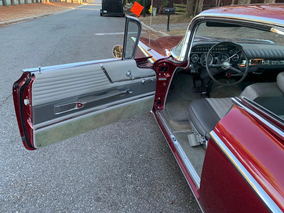 1959 Buick Electra - Image 17 of 31