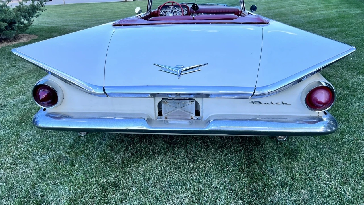1959 Buick Invicta - Image 29 of 31