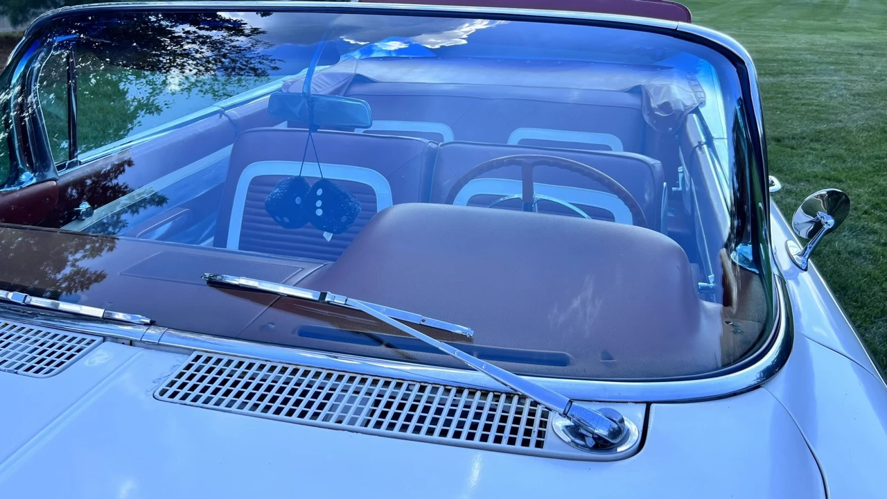 1959 Buick Invicta - Image 20 of 31